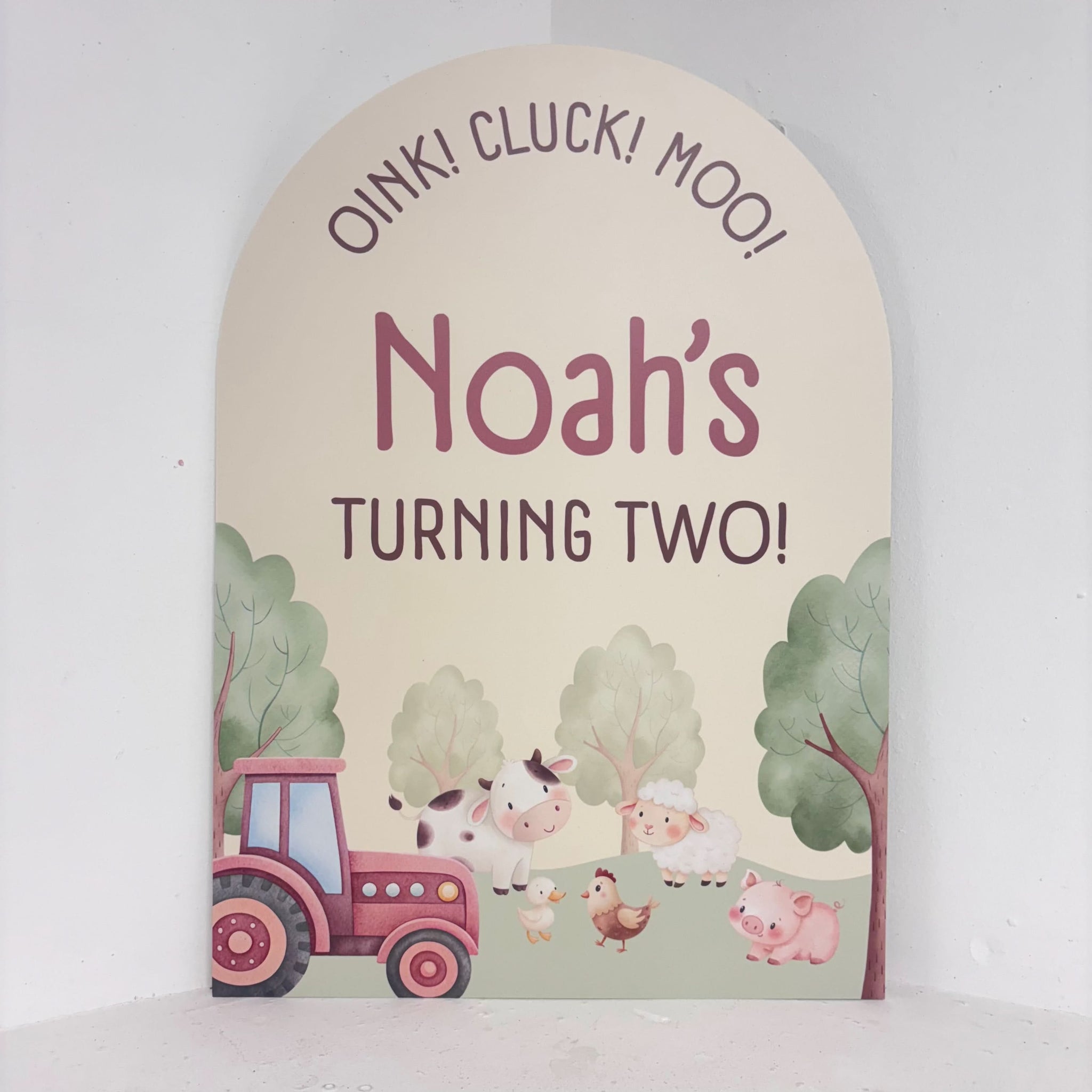 My Little Farm Easel Sign - Personalised Birthday Welcome Sign (UK ...